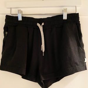 Vuori Halo Performance Short